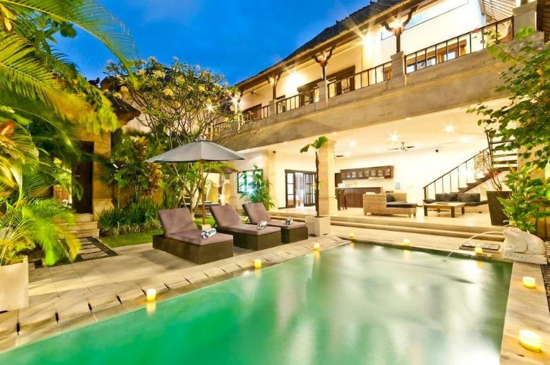 The Nakula Villas Kuta  Ngoại thất bức ảnh